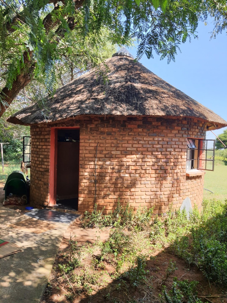  Bedroom Property for Sale in Hartbeespoort Rural North West